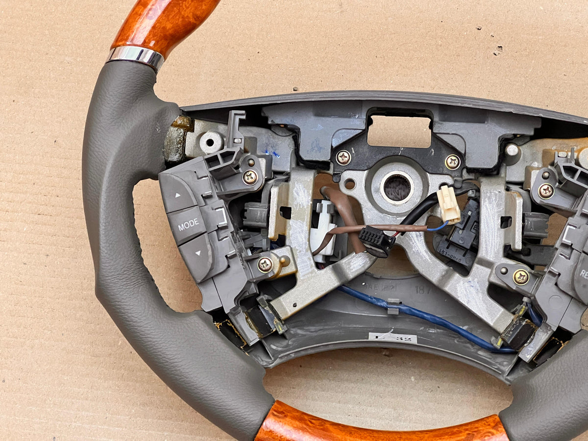Ls430 (01-06) Silk Blaze Pistol Grip Steering Wheel