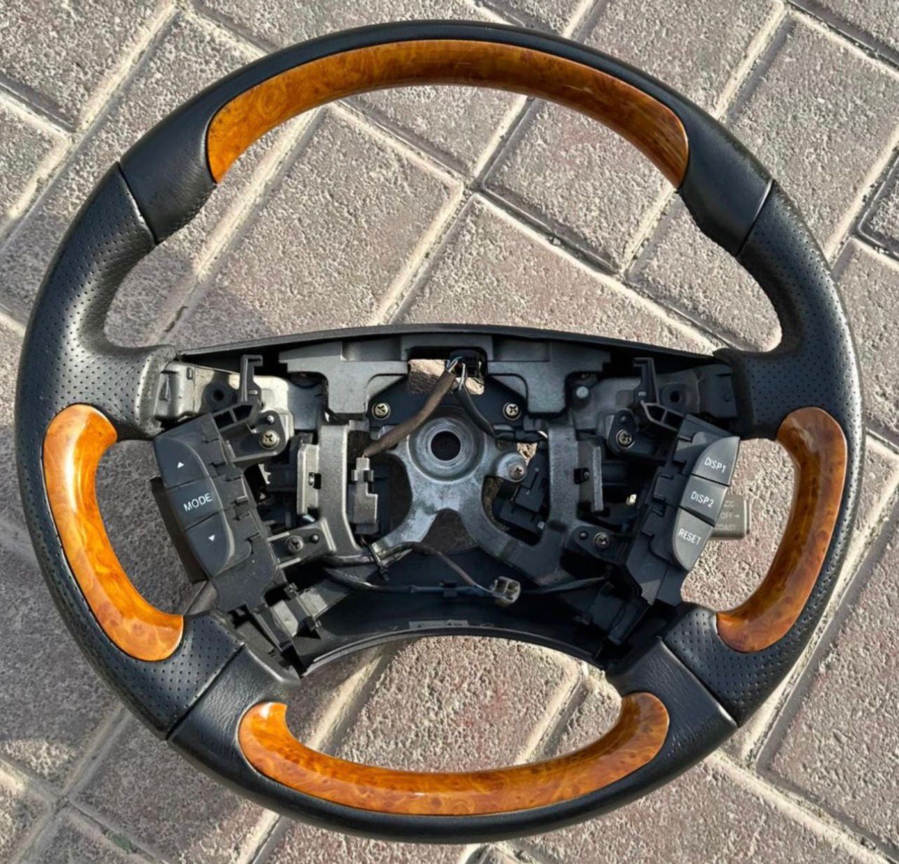 Ls430 (01-06) Custom JDM Steering Wheel
